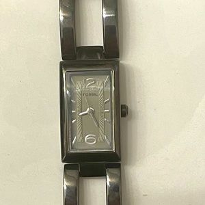 Womens Gray fossil watch in great condition.